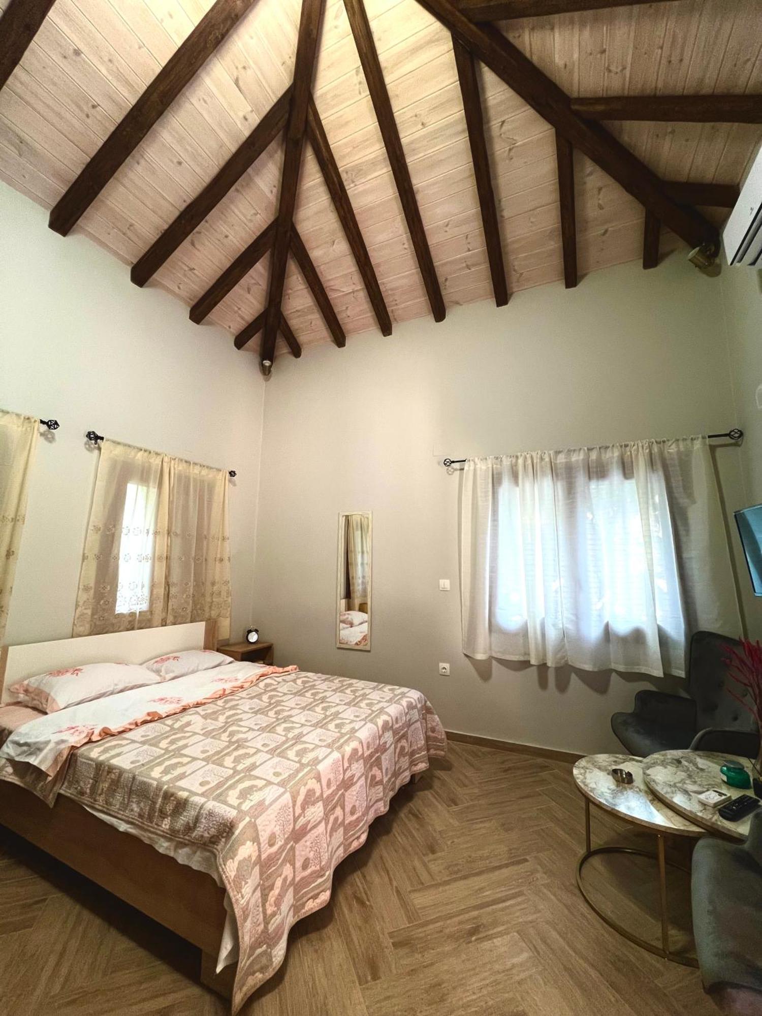 Niki Holiday home *