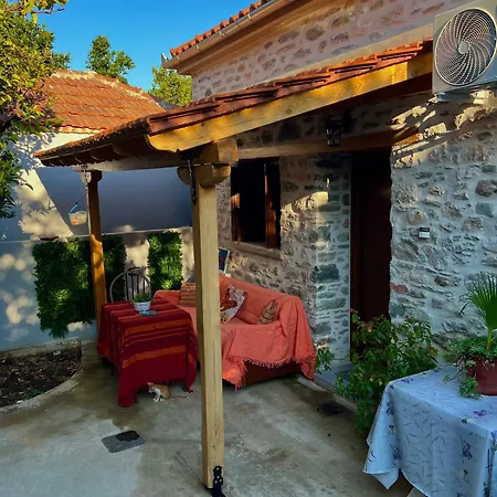 Niki Cottage Volos Exterior foto